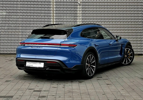 Porsche Taycan cena 799000 przebieg: 9999, rok produkcji 2023 z Lipno małe 781